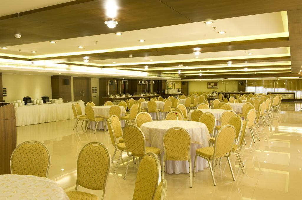 Hotel The Ocean Pearl Mangaluru Zewnętrze zdjęcie