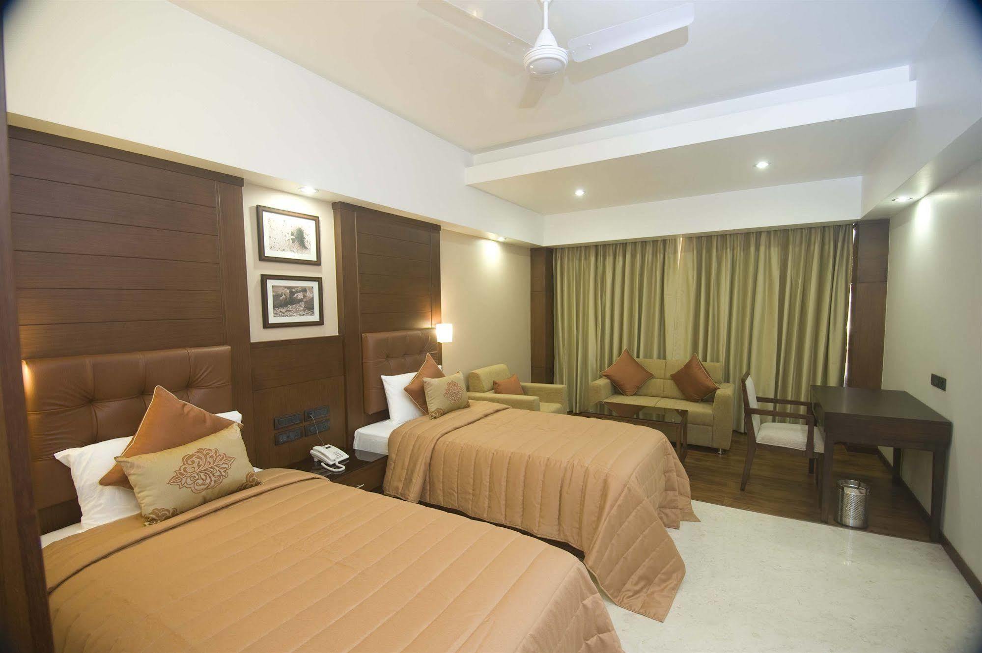 Hotel The Ocean Pearl Mangaluru Zewnętrze zdjęcie