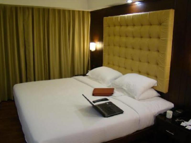 Hotel The Ocean Pearl Mangaluru Zewnętrze zdjęcie